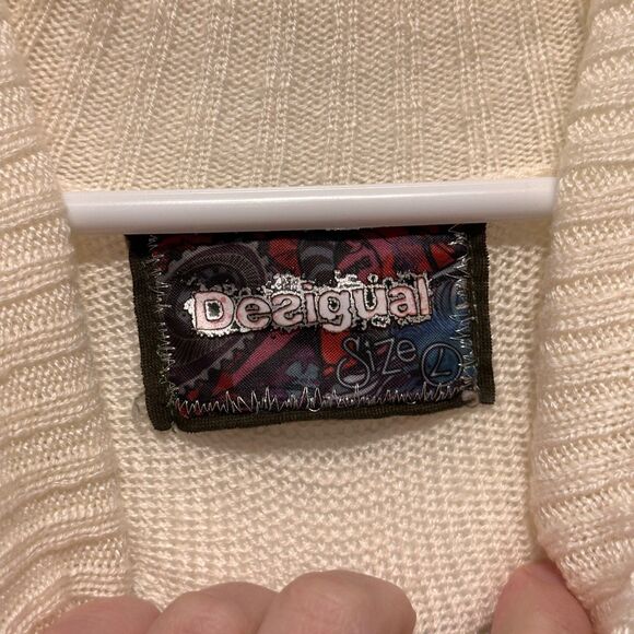 Desigual Womens Sz 4 CowlNeck Patchwork Crochet Sweater Funky Knit Whimsical Art - Picture 8 of 8